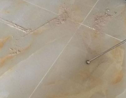 临西瓷砖空鼓维修公司分享粘合剂选择不当在瓷砖铺贴过程中可能导致以下问题