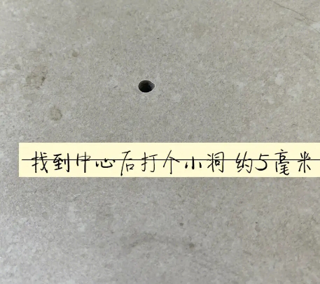 临西瓷砖空鼓维修公司专业解答在瓷砖铺贴过程中，如果砂料搅拌不均匀，将会带来以下问题